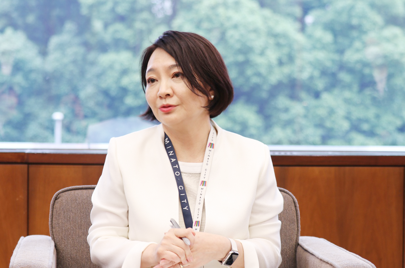 港区長 清家愛さん