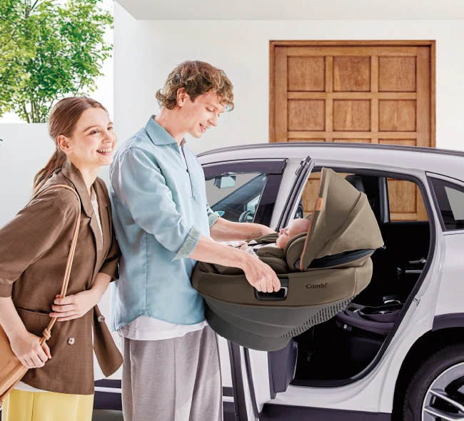 おでかけ帰りに眠っても、シートごとおうちへ移動。※1